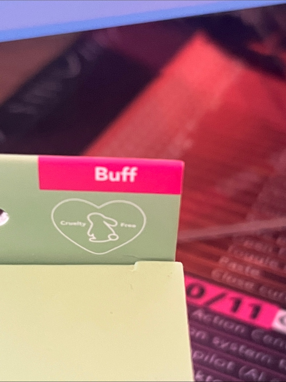 Matte Setting Powder — Buff (Green Packaging) - Picture 2 of 3